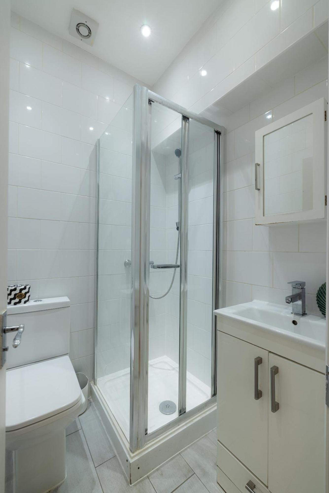 The Maddox - Serviced Apartment London